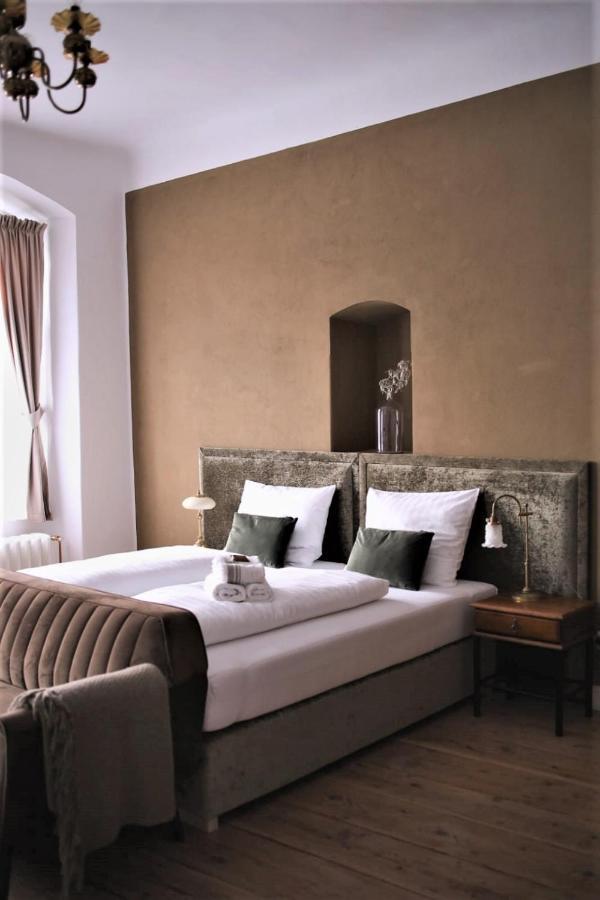 Apartments 1620Yr Трнава Экстерьер фото