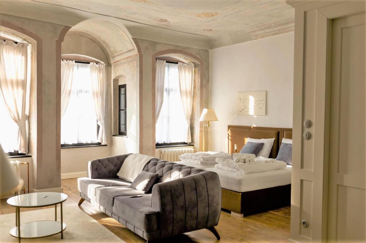Apartments 1620Yr Трнава Экстерьер фото